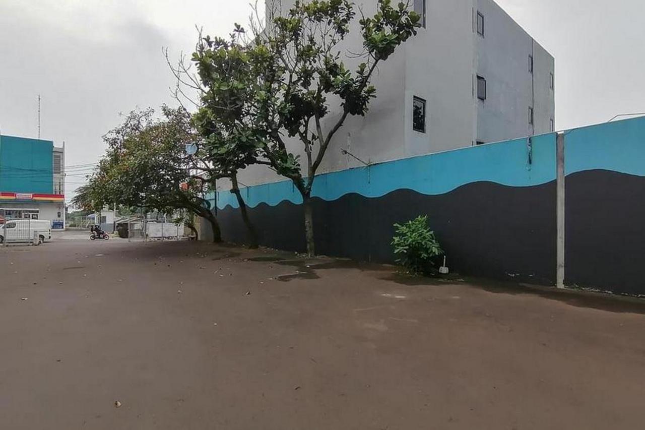 Laponca Residence Pondok Cabe Syariah Redpartner Duku Екстериор снимка
